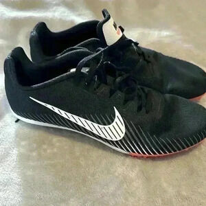 Brand New Mens Nike Zoom Rival M 9 Black Hyper Crimson 2020  Size 8.5